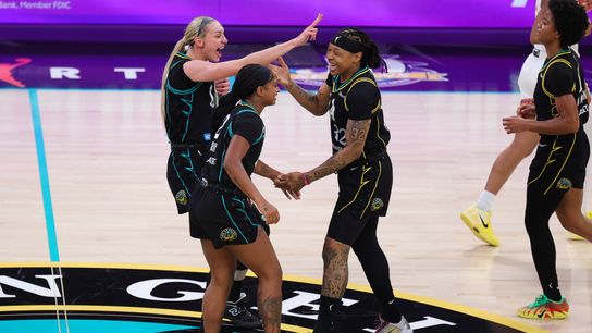 TST Images: Sparks defeats Sun, 77-68, at Crypto Arena taken Crypto.com Arena (Los Angeles Sparks). Photo by Darwin Walker - The Sporting Tribune