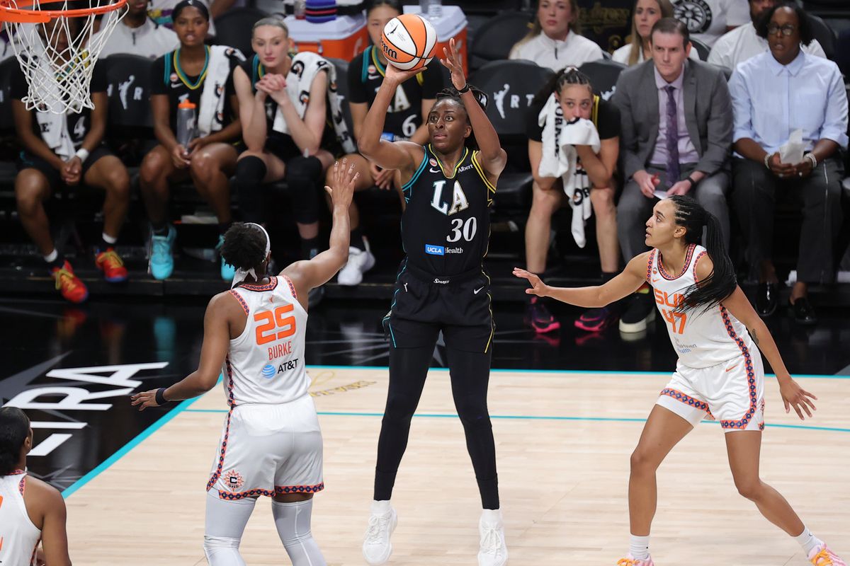 Los Angeles Sparks forward Nneka Ogwumike (30) shoots the basketball during a WNBA game against the Connecticut Sun, Saturday August 22nd, 2026 in Los Angeles, California. Los Angeles Sparks forward Nneka Ogwumike (30) shoots the basketball during a WNBA game against the Connecticut Sun, Saturday August 22nd, 2026 in Los Angeles, California.
