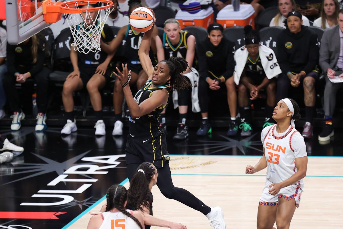 Los Angeles Sparks forward Nneka Ogwumike (30) grabs a loose rebound during a WNBA game against the Connecticut Sun, Saturday August 22nd, 2026 in Los Angeles, California. Los Angeles Sparks forward Nneka Ogwumike (30) grabs a loose rebound during a WNBA game against the Connecticut Sun, Saturday August 22nd, 2026 in Los Angeles, California.