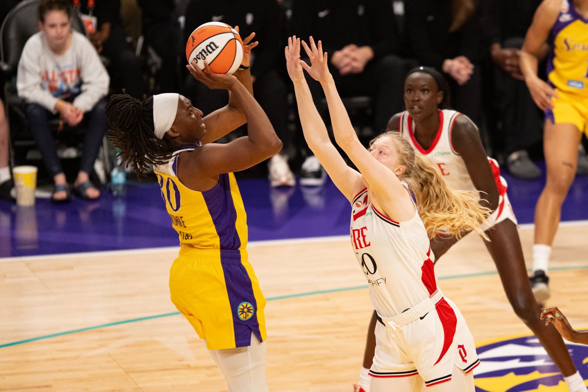 Los Angeles Sparks forward Nneka Ogwumike (30) takes a jumper during an NBA match between Portland Fire and Los Angeles Sparks on Sunday, September 20, 2026 at Crypto.com Arena in Los Angeles, California.
