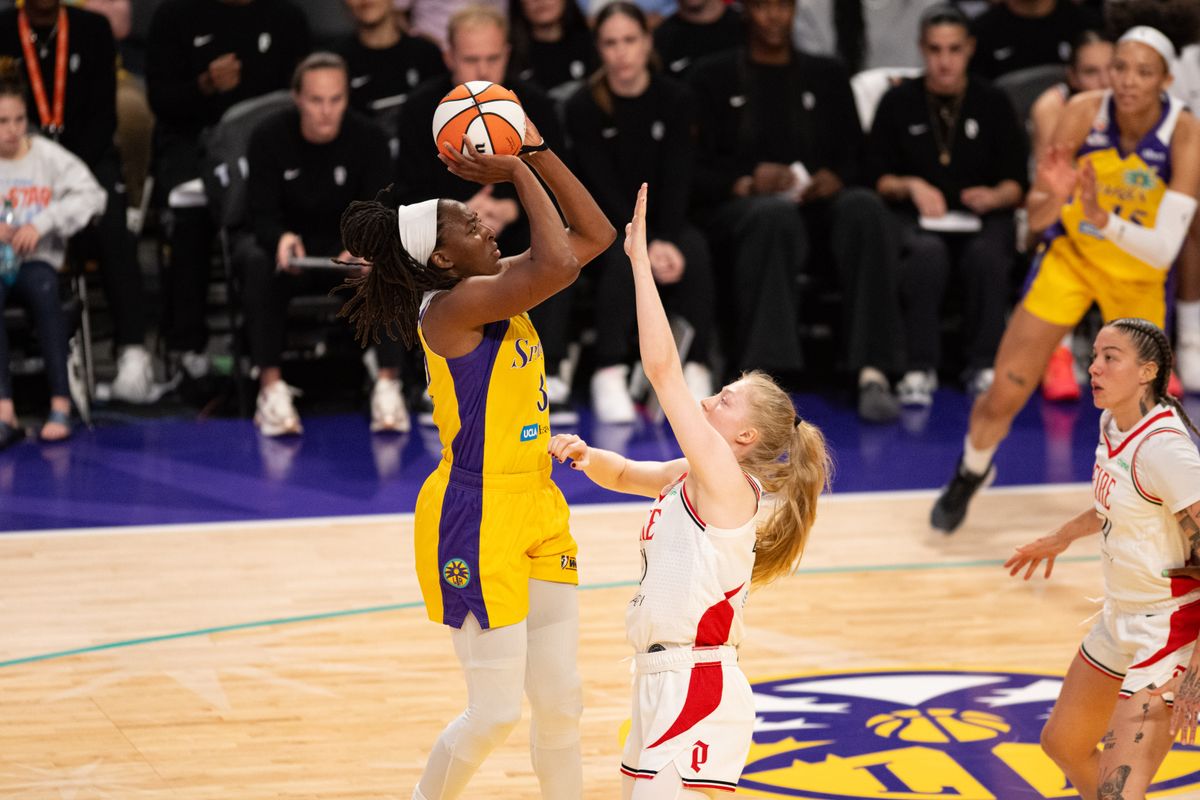 Los Angeles Sparks forward Nneka Ogwumike (30) takes a jump shot during an NBA match between Portland Fire and Los Angeles Sparks on Sunday, September 20, 2026 at Crypto.com Arena in Los Angeles, California.