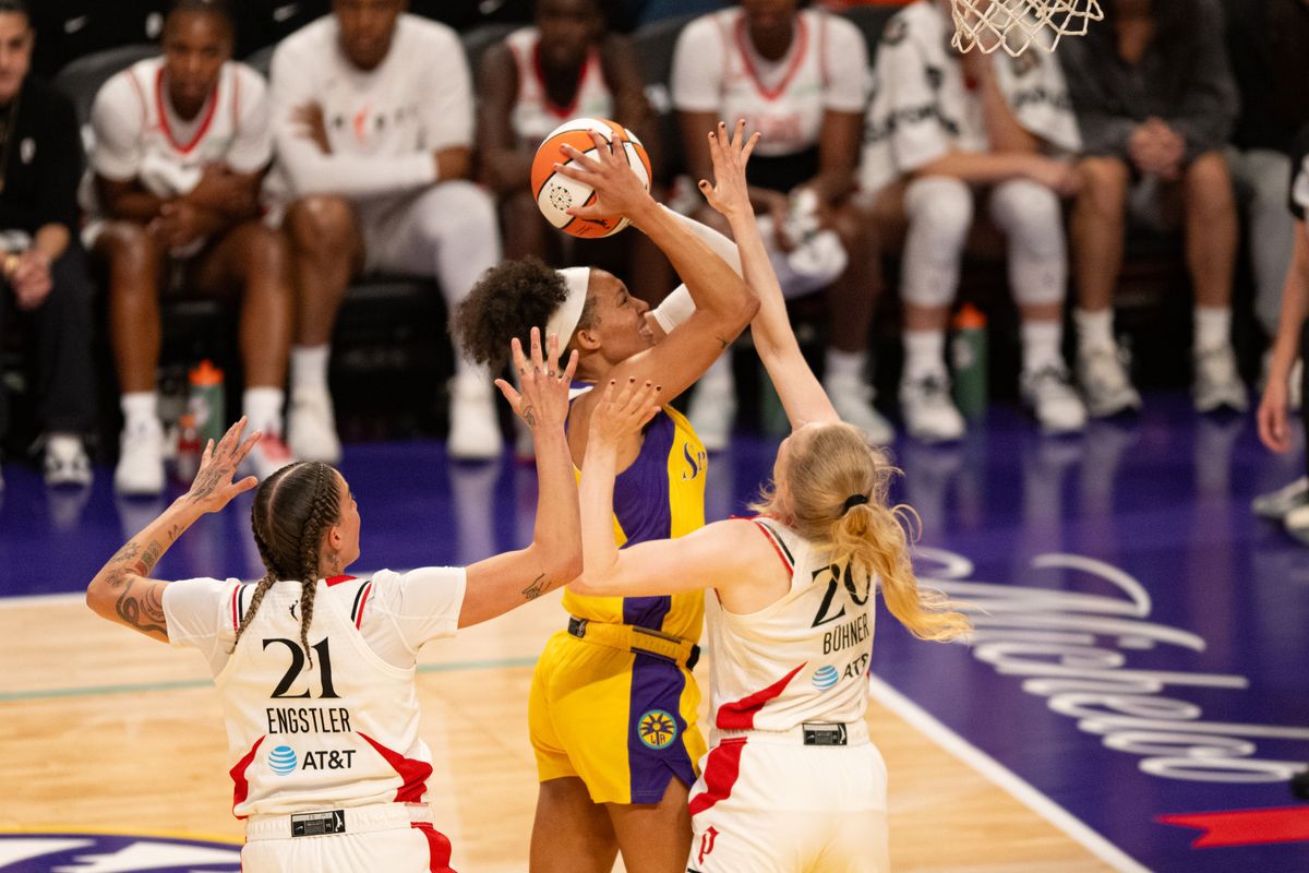 Los Angeles Sparks guard Ndjakalenga Mwenentanda (15) drives to the basket during an NBA match between Portland Fire and Los Angeles Sparks on Sunday, September 20, 2026 at Crypto.com Arena in Los Angeles, California.