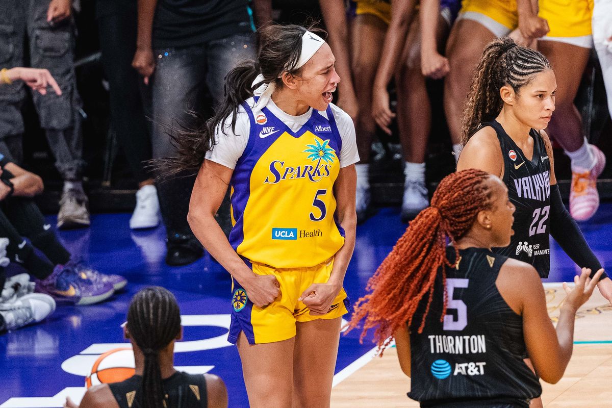 LA Sparks forward Dearica Hamby (5) celebrating during a WNBA basketball game against the Golden State Valkyries, Thursday September 24th, 2026 in Los Angeles, California. LA Sparks forward Dearica Hamby (5) celebrating during a WNBA basketball game against the Golden State Valkyries, Thursday September 24th, 2026 in Los Angeles, California.