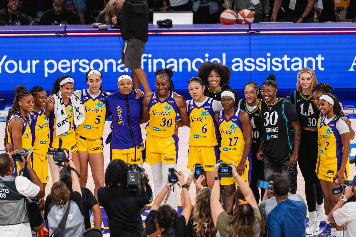 LA Sparks during a WNBA basketball game against the Golden State Valkyries, Thursday September 24th, 2026 in Los Angeles, California. LA Sparks during a WNBA basketball game against the Golden State Valkyries, Thursday September 24th, 2026 in Los Angeles, California.